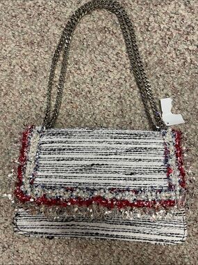 Zara Pearl-Trim Tweed boucle Shoulder Bag in White/Blue with silver chain straps